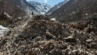 谷川岳の全層雪崩 観察記録 | みなかみの登山ガイド『トコトコみなかみ』