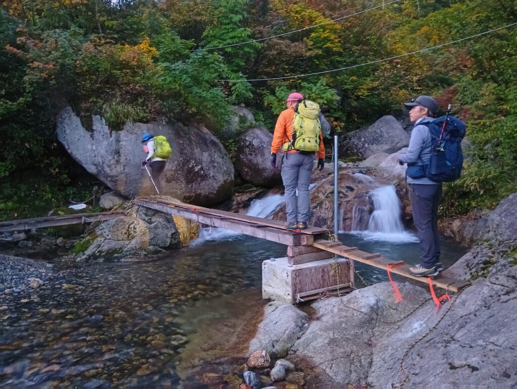 スタートすぐの橋