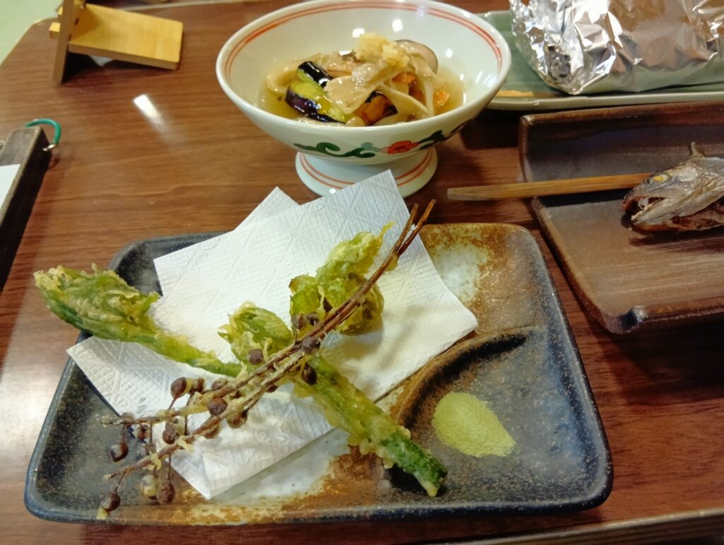 山の幸の天ぷら