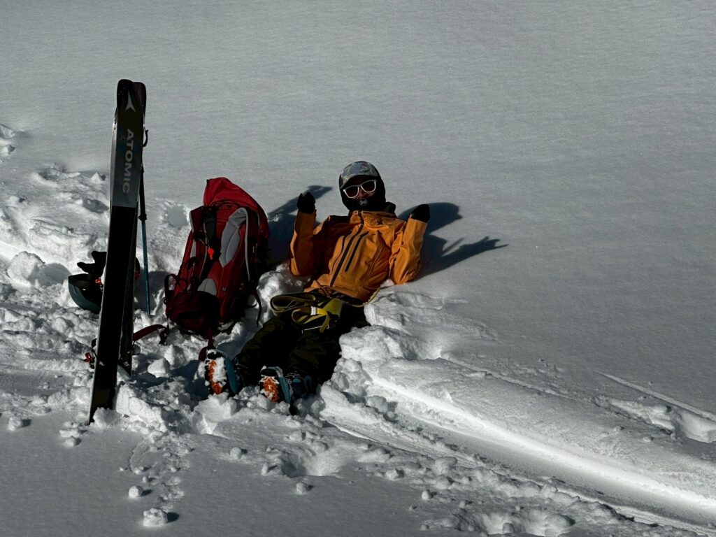 一日歩いて滑りました