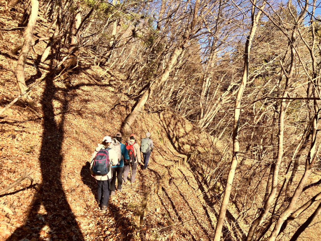 日差しにめぐまれ下山開始